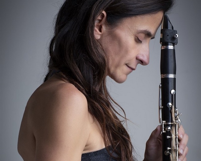 Imagen de la clarinetista Ana María Pérez