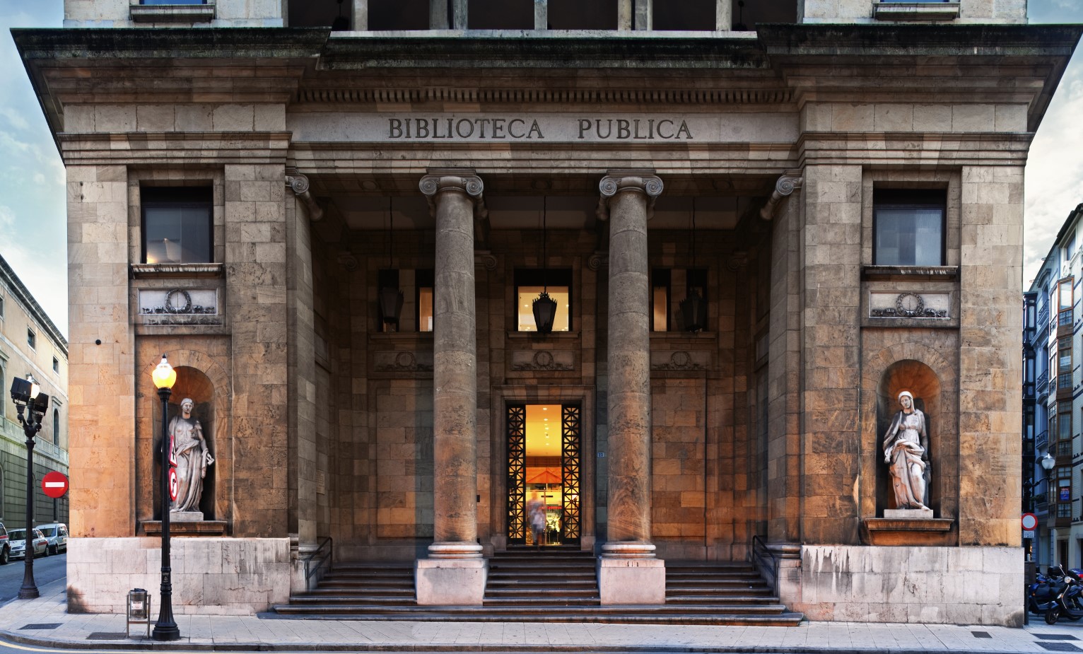 Biblioteca Pública Jovellanos